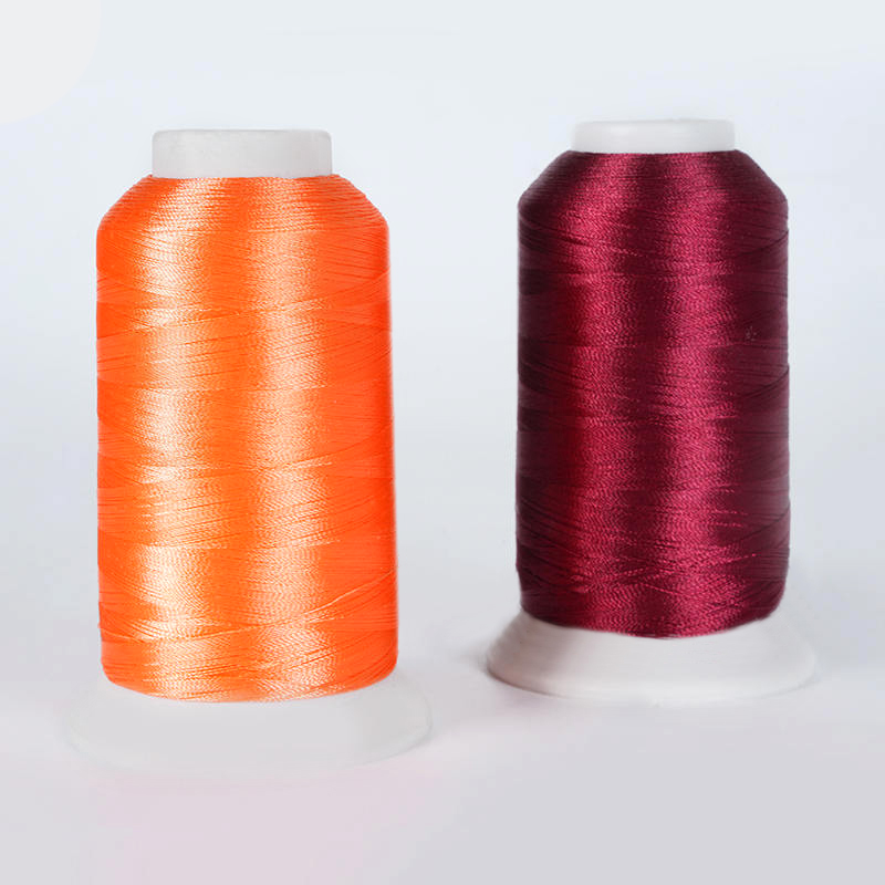 Polyester plumario filum